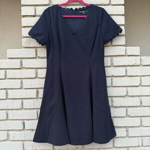 Maggy London Scalloped Trim V-neck Dress with Pockets in Navy - Size 12